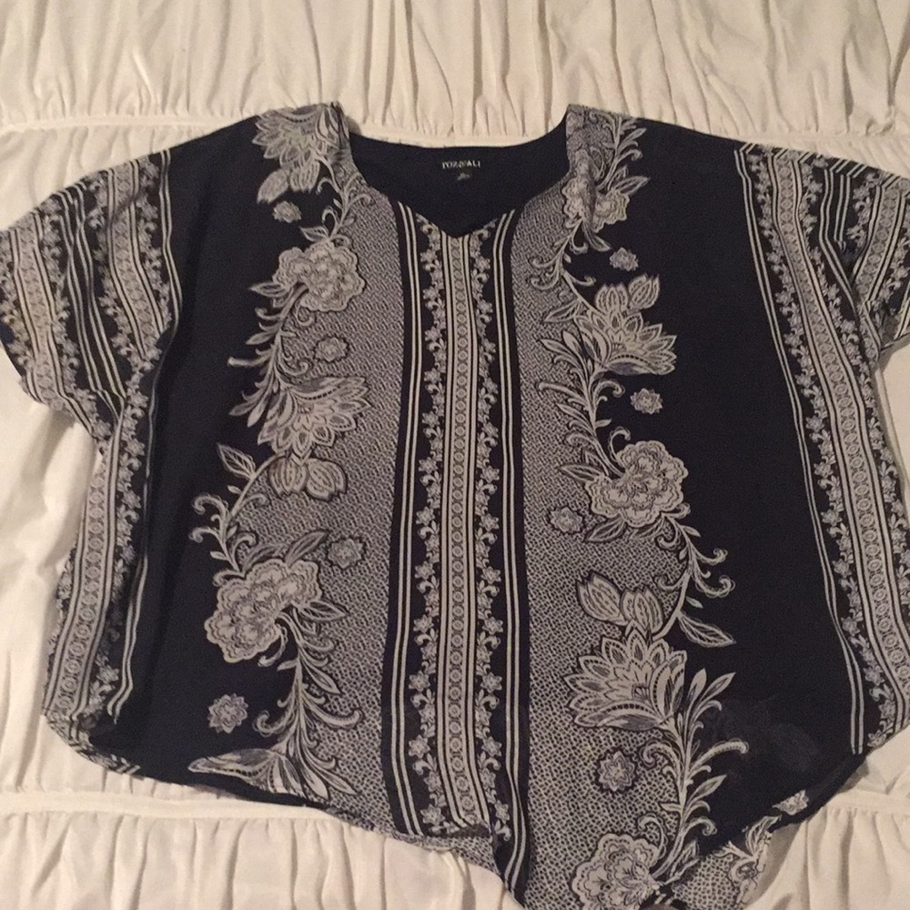 Roz and Ali off cut short sleeved blouse